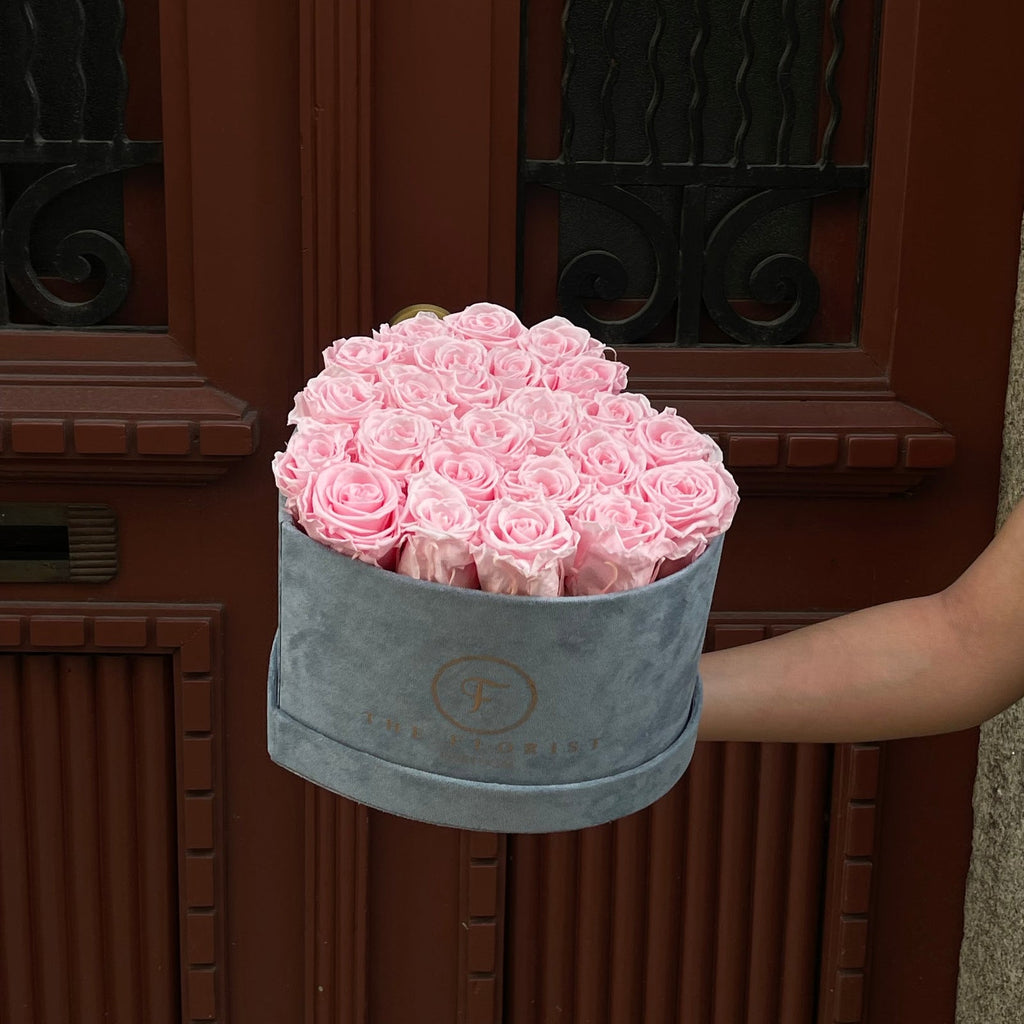 The Florist by Ferrero | Pink Roses - The Florist