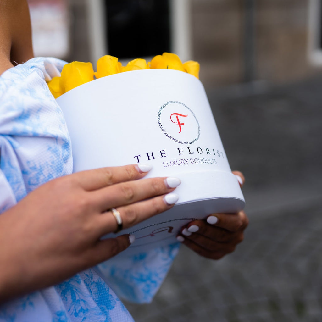 Passion Yellow Roses XL - The Florist