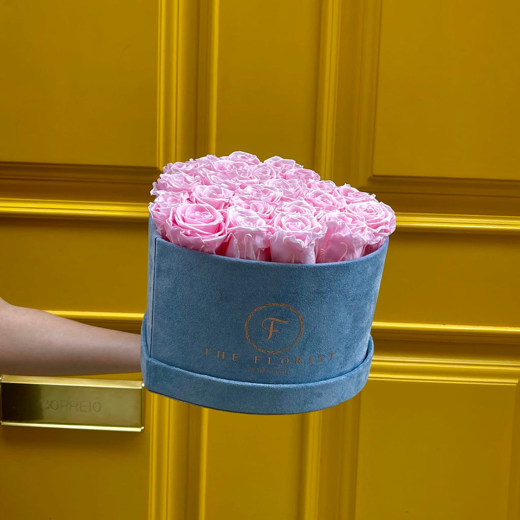 Glamorous Pink Roses - The Florist